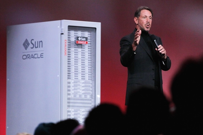 The Exalogic Elastic Cloud machine provides a cloud in a box, Ellison says. Oracle reveals private cloud machine