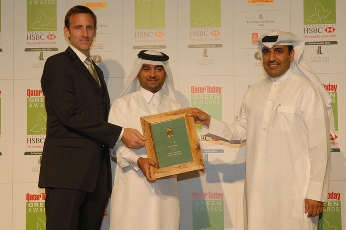 Adel Al Mutawa, Executive Director, Group Communications (Centre), receives the Green Retailer Award for Qtel's e-waste recycling project. Qtel gets Green Retailer Award for 2010