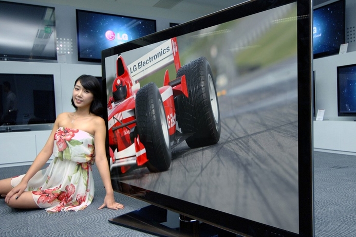 With the new LG 72 inch 3D LED TV uses can access the internet and share media from separate storage devices. LG reveals the new world’s largest 3D LED TV