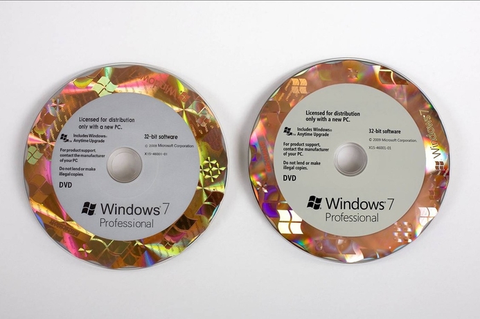 Omani police have conducted raids on IT retailers in Muscat to crack down on software piracy. Several CDRs of counterfeit Microsoft software were seized. Omani police raid pirate software dens