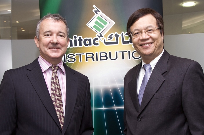 (l-r): Patrick Mulligan, GM of Emitac Distribution and Frank Sheu, COO of Aiptek. Emitac Distribution expands into CE with Aiptek