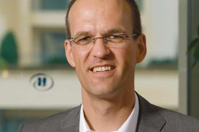 Knoblich: Companies want to have Amazon-type capabilities in-house OpenStack the 'cloud OS of the future'