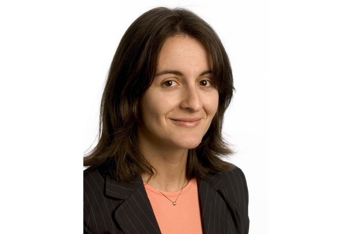 Roberta Cozza, principal Gartner analyst says that by 2015, 67% of all open OS devices will have an average selling price of $300 or below. Smartphone sales set to soar in 2011