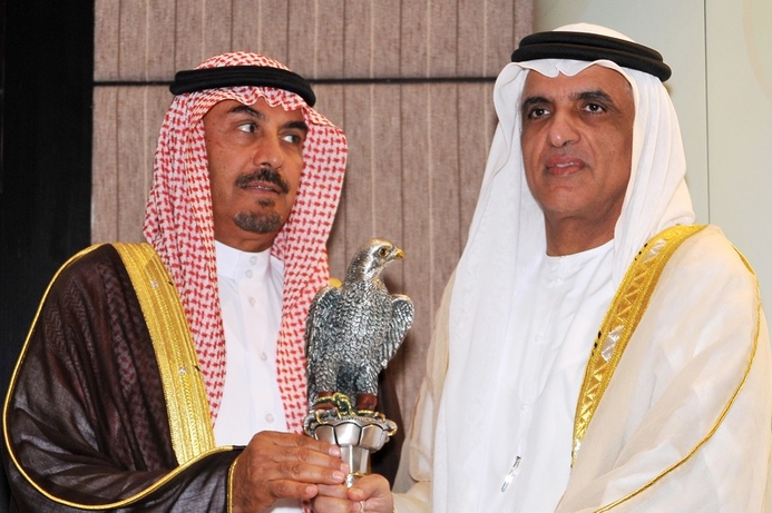 Sheikh Saud accepts a gift from MESC Sheikh Saud: ‘We live in era of internet’