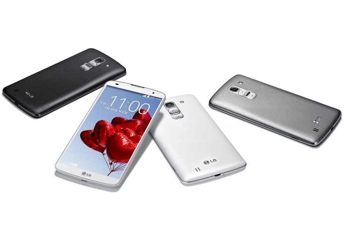 It runs Android 4.4 (KitKat). LG launches G Pro 2