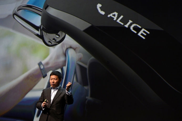 Richard Yu presents the Talkband B1 at the 2014 Mobile World Congress in Barcelona. Huawei launches wearable tech