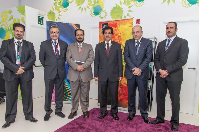 Zain team with Eng Abdallah Al Darrab, Governor of CITC Saudi Arabia A big week for Zain Group at MWC