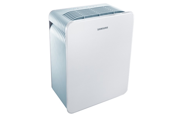 The AX034 air purifier doesn’t sit around waiting for impurities to come, instead it sends out hydrogen atoms and oxygen ions to scour the room, according to Samsung. Samsung releases new air purifier in the UAE