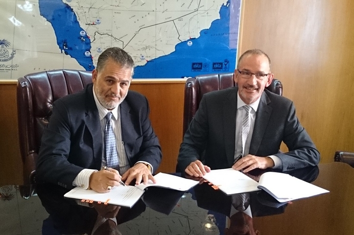 (l-r): Maurice Ghattas, Group CEO, Yusuf Bin Kanoo Group and Ian Walker, SVP, Epicor Software. Yusuf Bin Ahmed Kanoo Group selects Epicor