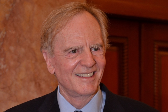 Mobility, Handsets, Obi Mobiles (www.obimobiles.com/) Former Apple CEO to launch new smartphones in the Middle East