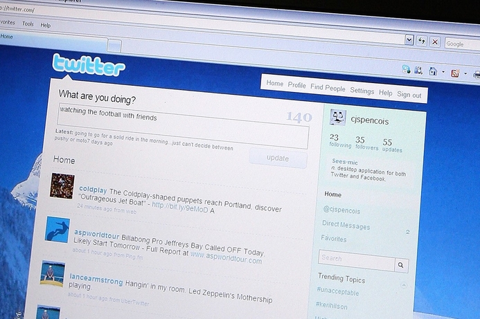 Social networking, Web, Web 2.0, Micro-blogging UAE leads region in Twitter growth
