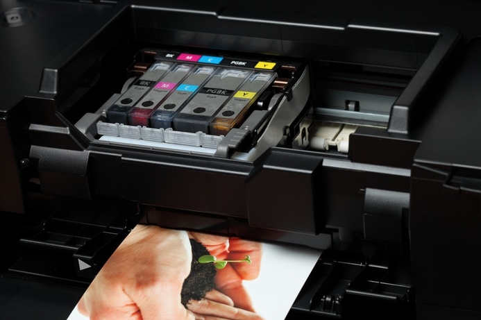 Printer OEMs could lose US$13 billion to remanufacturers and counterfeiters in the next year. Printer OEMs squeezed by third party rivals