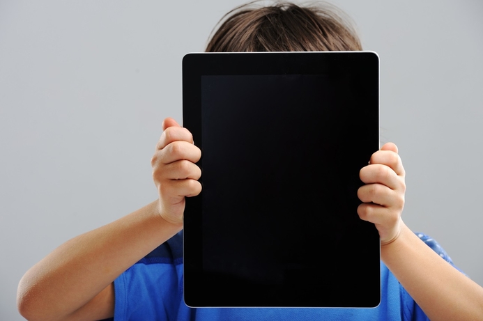 On average, children in the UAE get their own devices at age 7, despite most parents thinking that 10 years would be more appropriate. Children in the UAE get own mobiles at 7 years