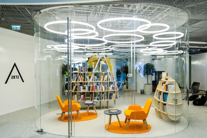 Area 2071 includes collaborative workspaces. Area 2071 hosts 80 workshops since May launch