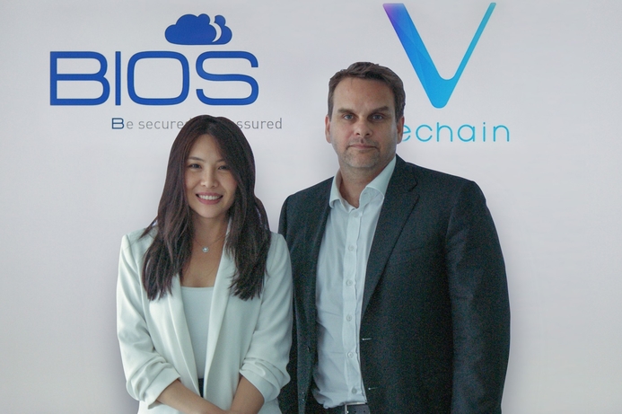 Sara Nabaa Country Manager VeChain and Dominic Docherty Managing Director BIOS Middle East. BIOS Middle East and VeChain to offer blockchain-as-a-service