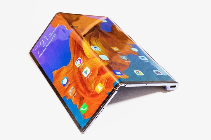Huawei Mate X has the Falcon Wing Mechanical Hinge. Huawei shows foldable phone at MWC 2019