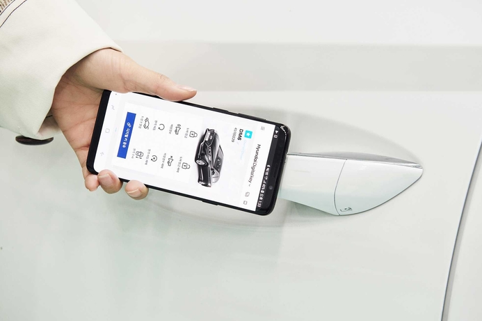 The app will unlock the car and start the engine, as well as remembering settings like seats, mirror and AC. Hyundai app will let drivers unlock car via phone