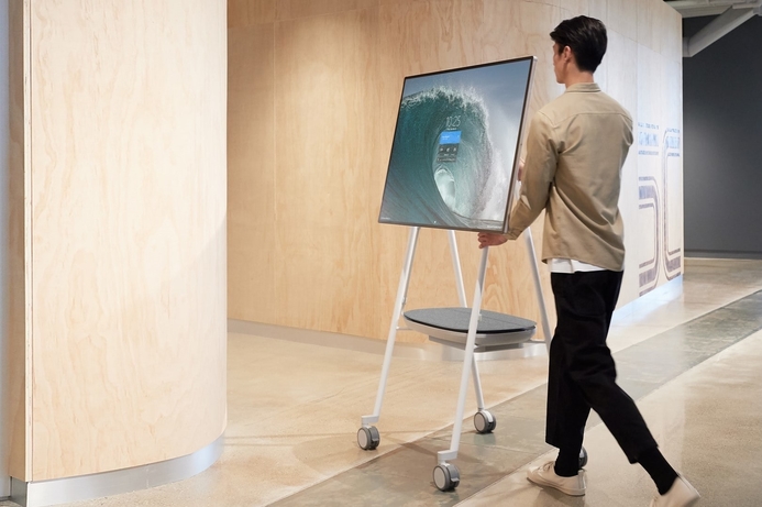 The company will begin testing the Surface Hub 2S 85-inch with select customers in early 2020. Microsoft launches Surface Hub 2S
