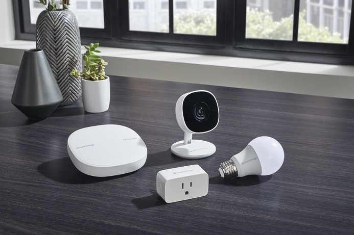 Smart home, Gadgets, Samsung Corporation Samsung unveil new SmartThings camera, plug and light bulb