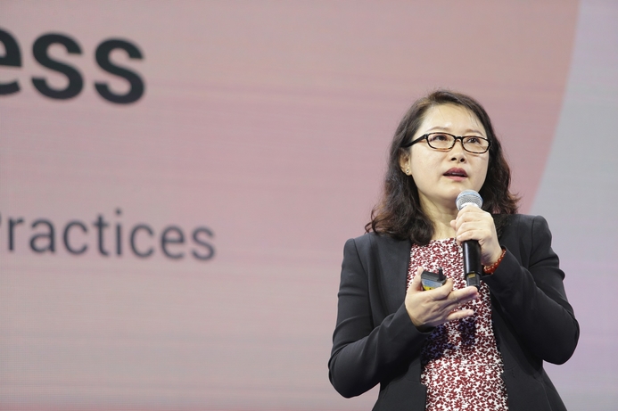 Selina Yuan, President of Alibaba Cloud Intelligence International Alibaba Cloud Partners with UAE’s Group 42 to host first MEA Internet Summit