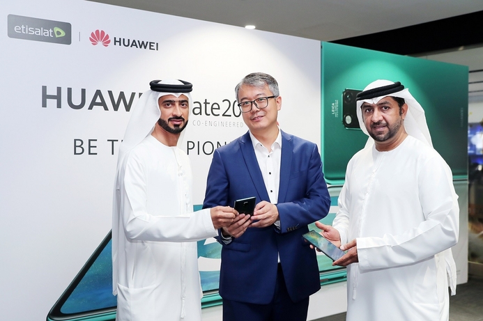 Networks, 5G Etisalat and Huawei unveil Huawei Mate 20 X 5G device