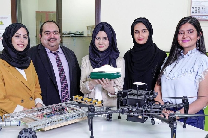 Research, Research and development, Invention, Abu Dhabi University (www.adu.ac.ae/en) Floating robot to clean marine litter being made