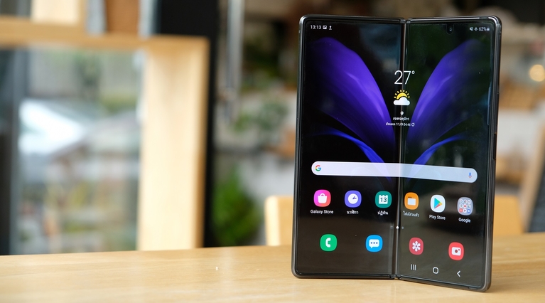 review the galaxy z fold 2 samsung s